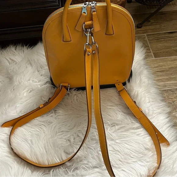 Vintage Dooney & Bourke Yellow Leather Parasole Backpack - Picture 5 of 10